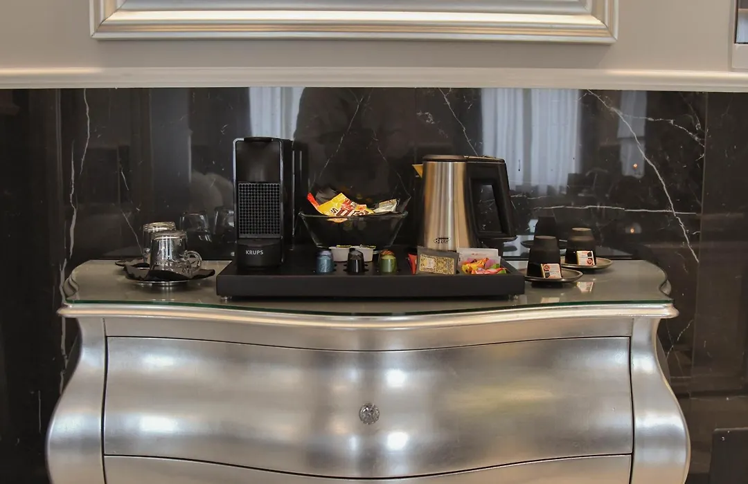 The Unique Brera Suites-1