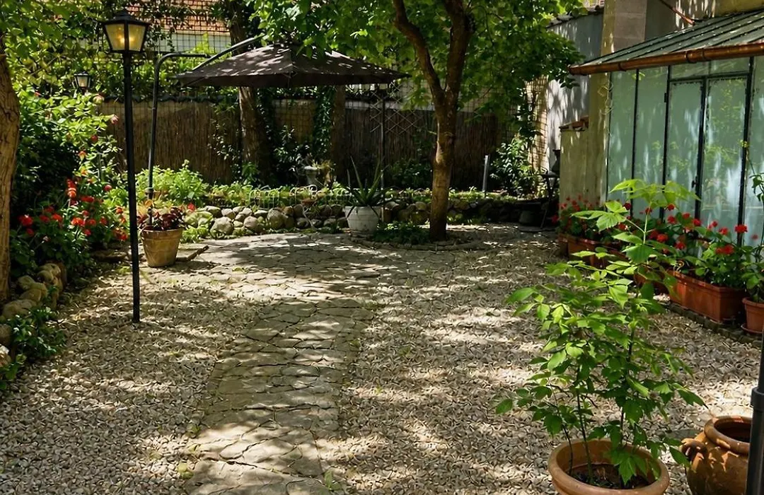 La Petite Maison-1