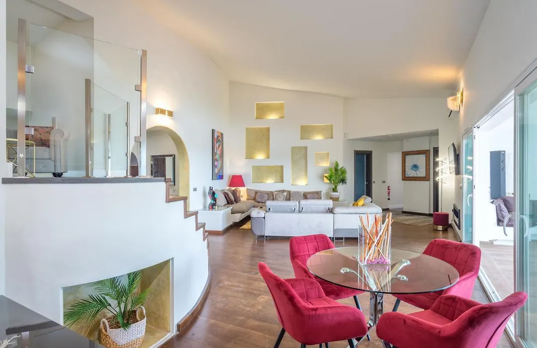 Villa Jazz close to Golden Mile-1