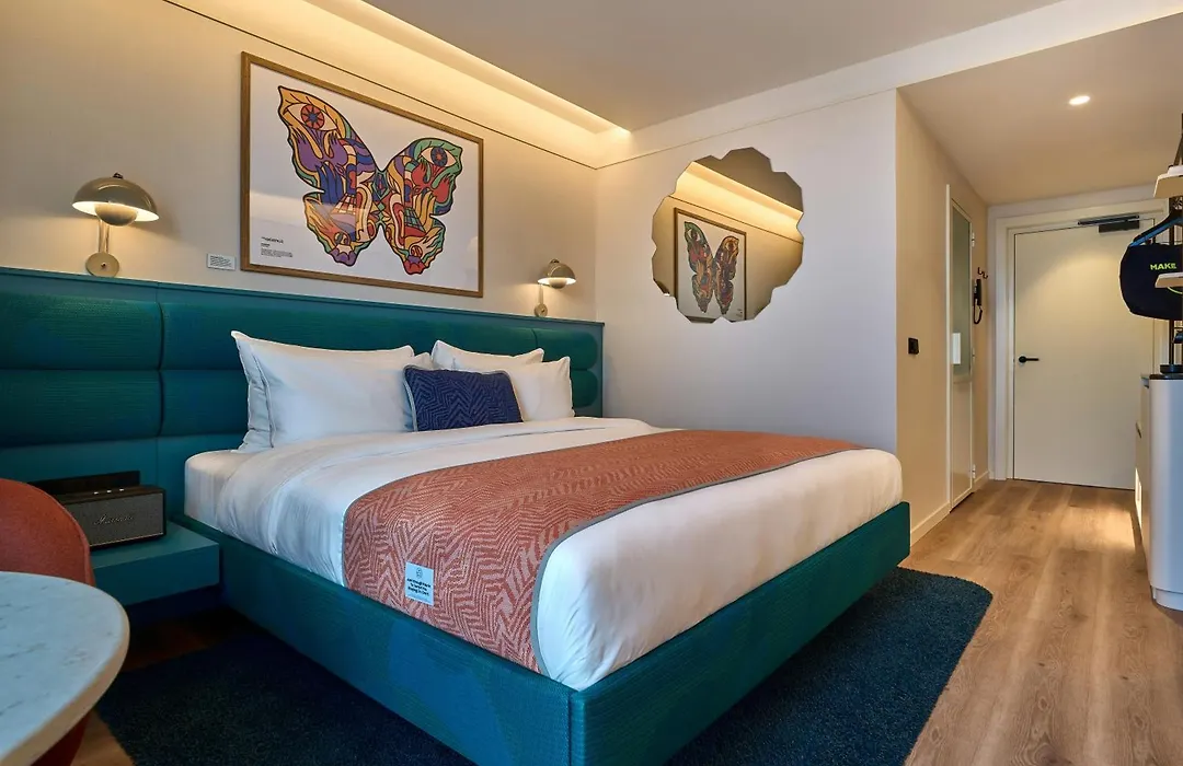 The Social Hub Barcelona Poblenou Extended Stay-1