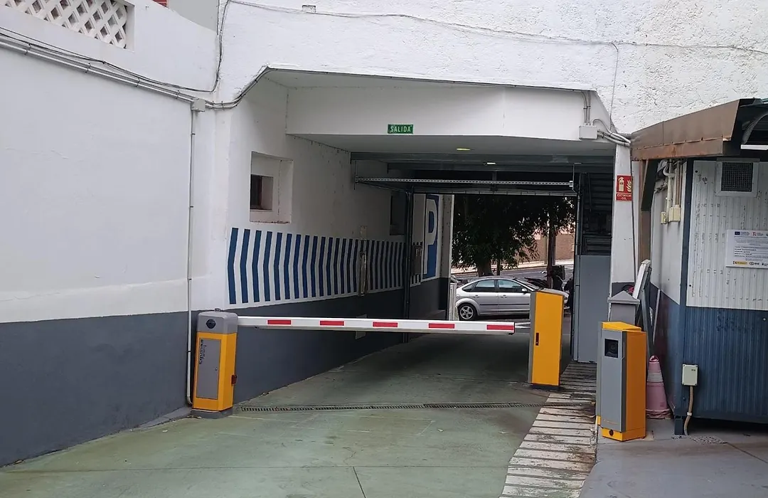 Casa Doña Carmela GuestHouse - parking included-1