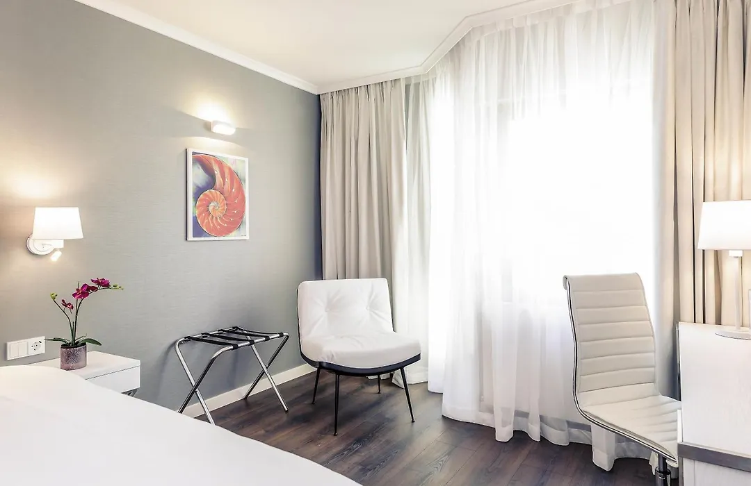 Mercure Hotel Raphael Wien-1