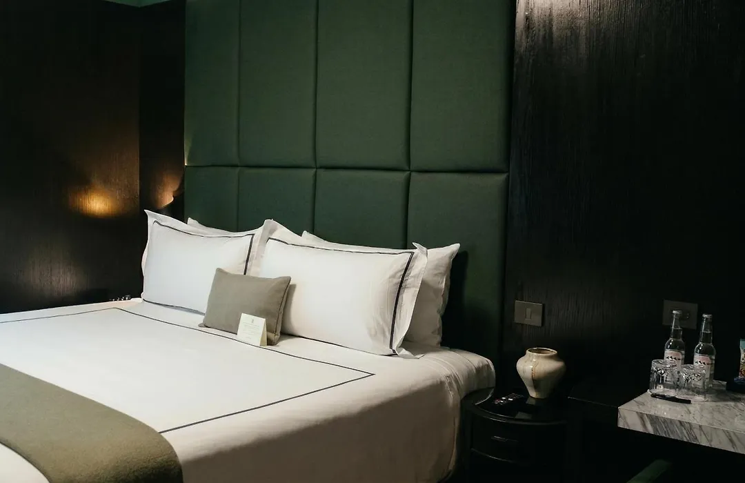 Hippodrome Hotel (Adults Only)-1