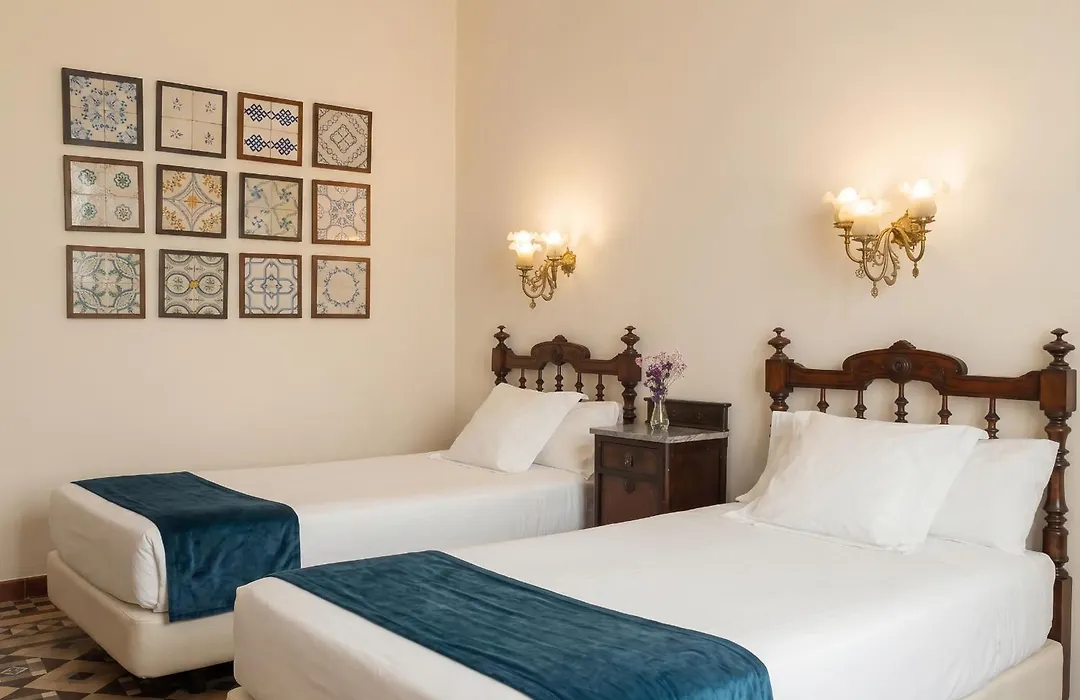 Hotel Medium Renaixenca-1