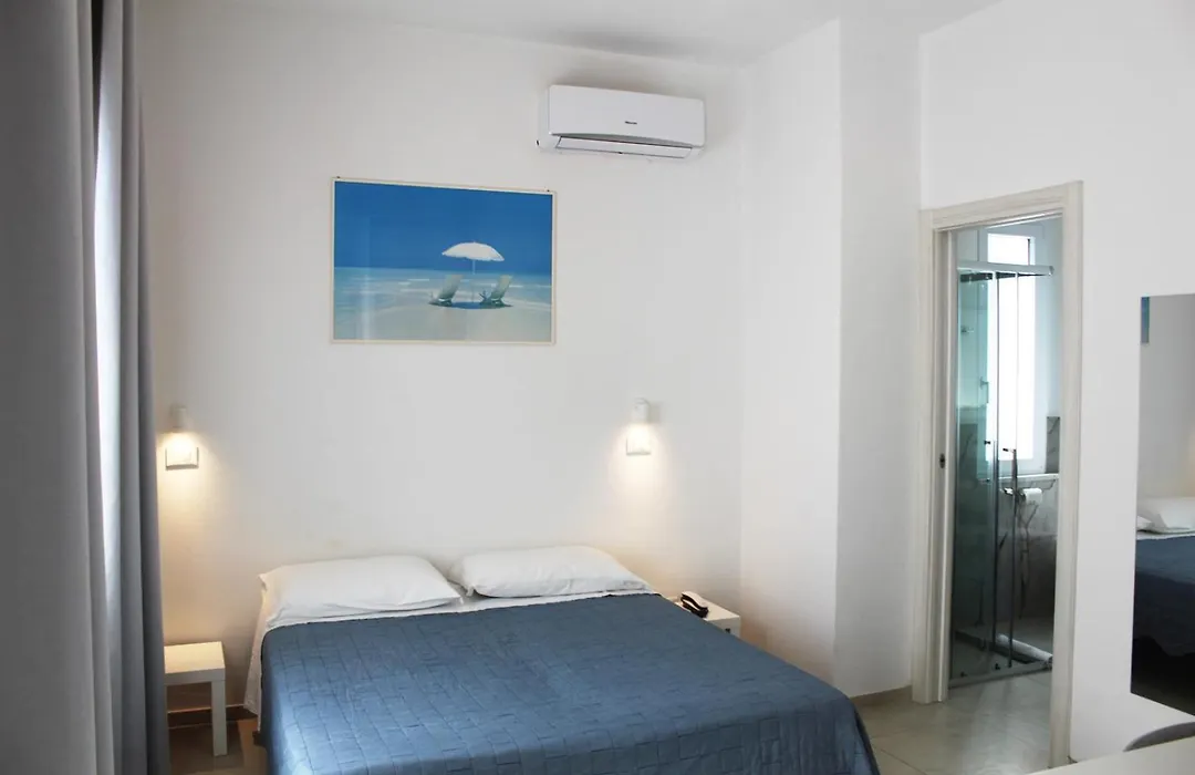 Hotel Pigalle-1