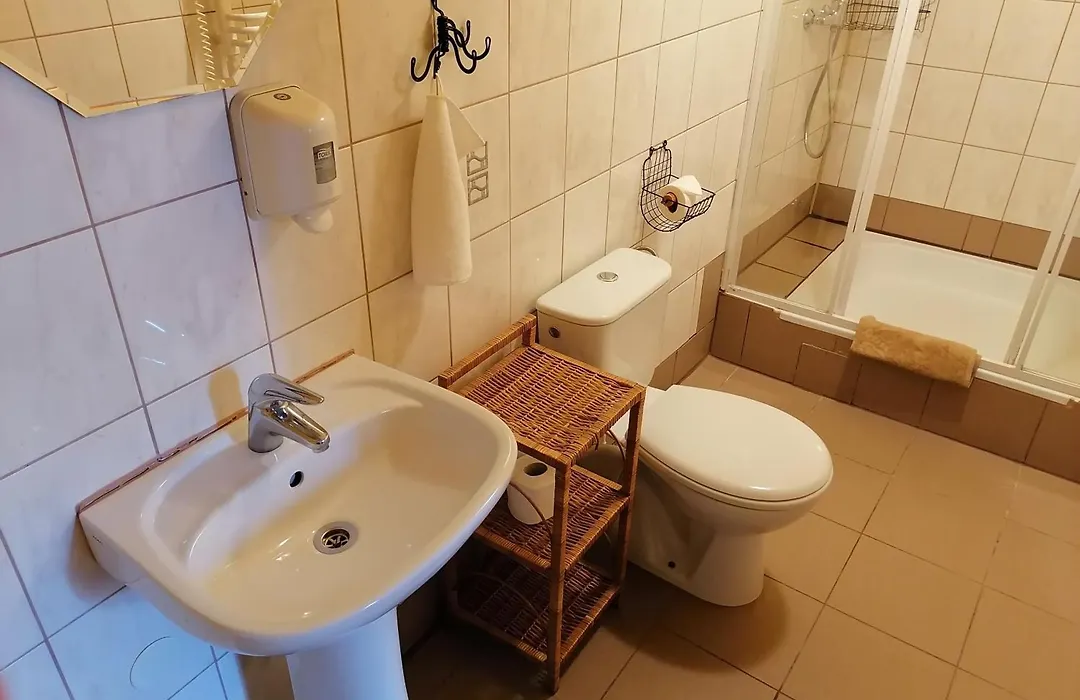 Globtroter Guest House-1