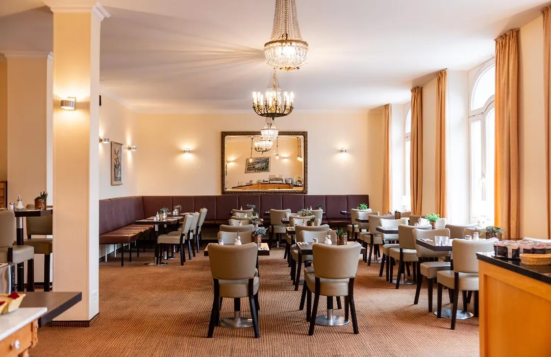 Hotel Kronprinz Hamburg Hauptbahnhof-1