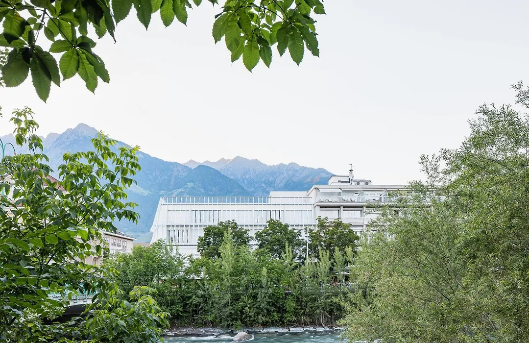 Hotel Aurora-1