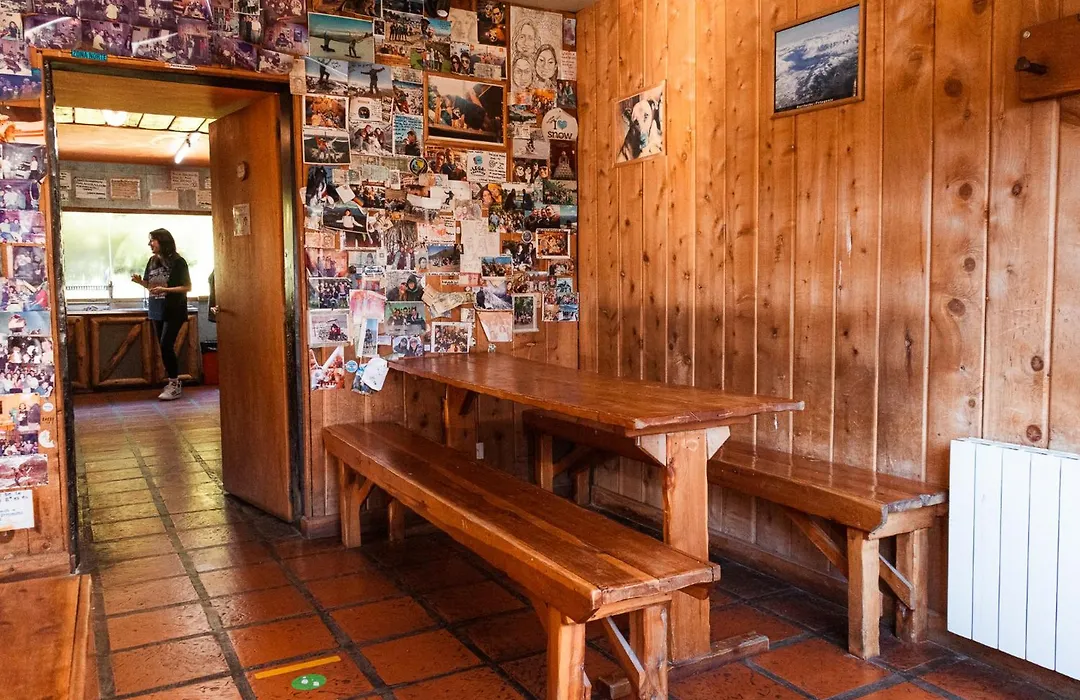 Periko'S Youth Hostel-1