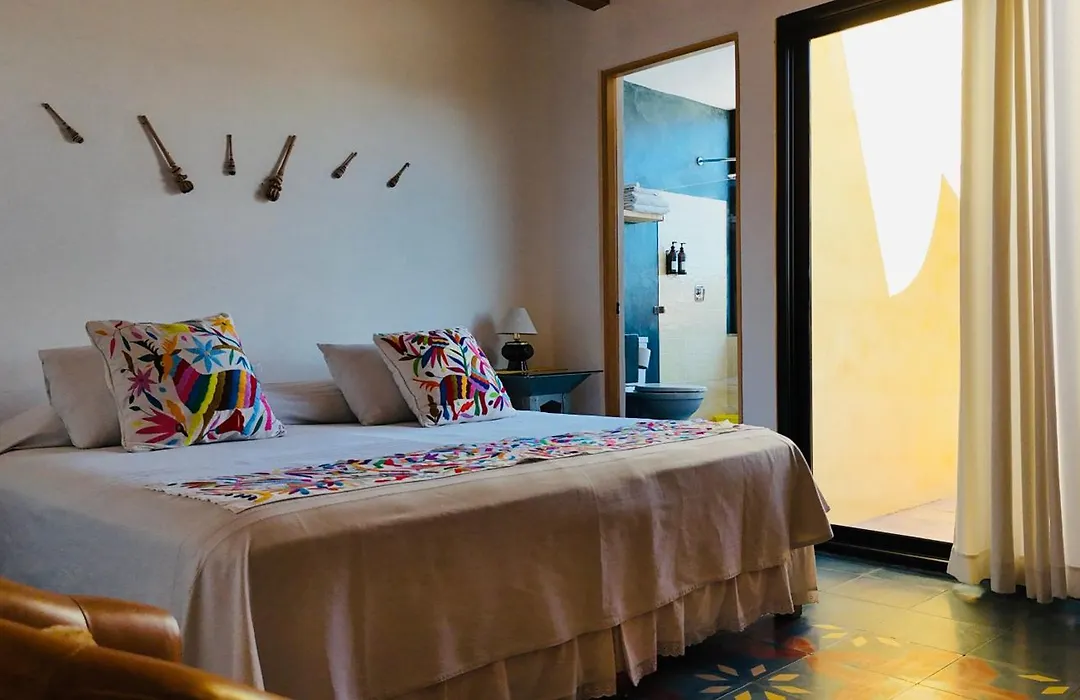 El Diablo Y La Luna B&B-1