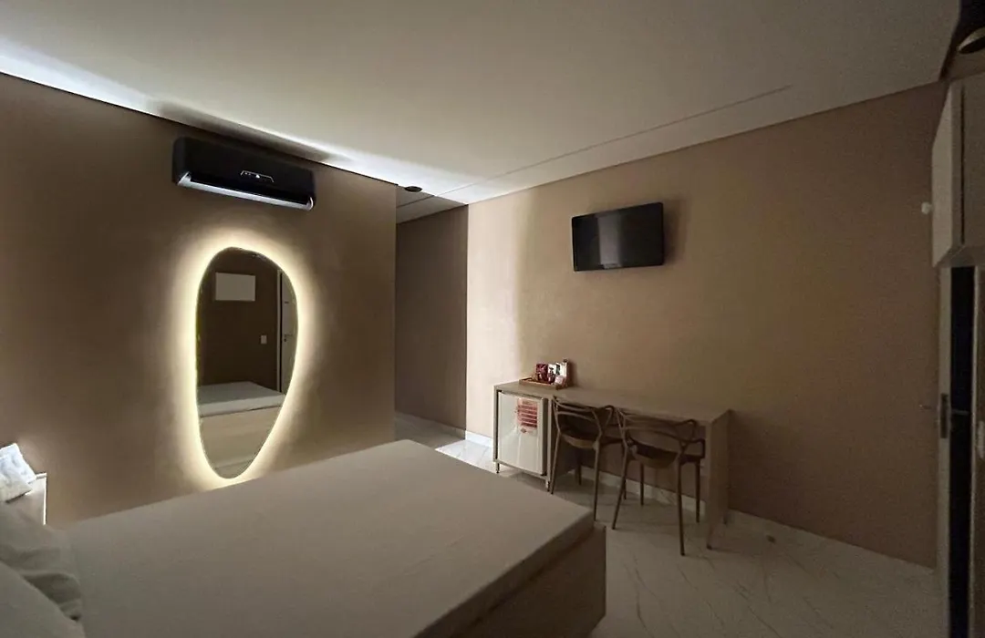 Ellus Motel-1