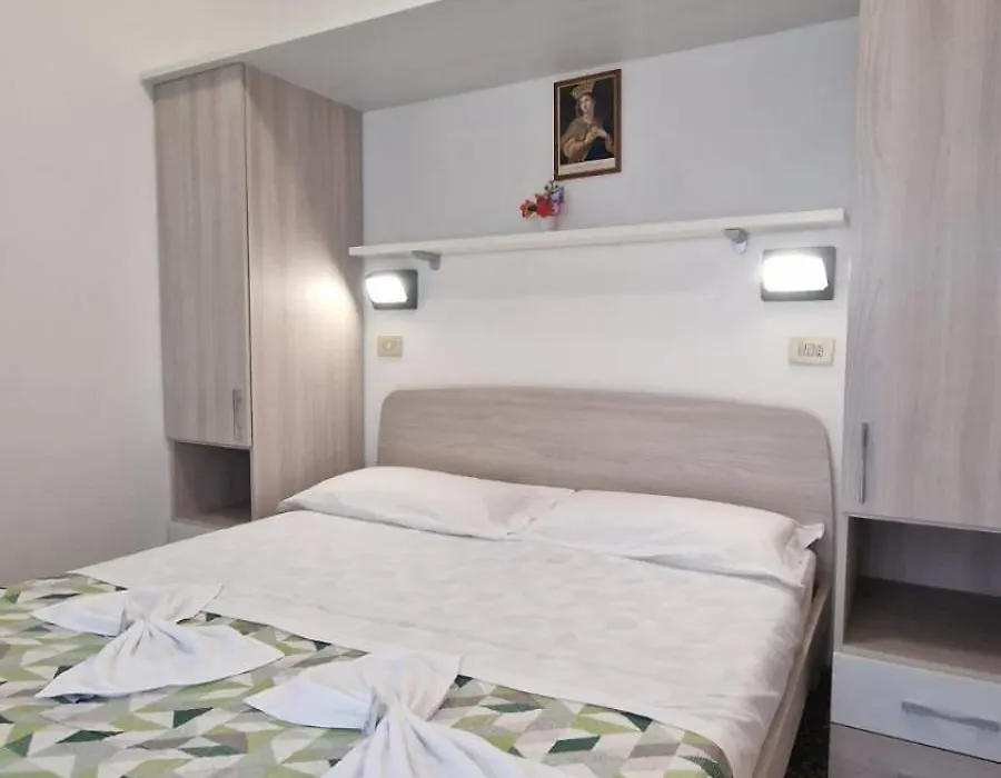 HOTEL LEA B&B Pensione Completa-1