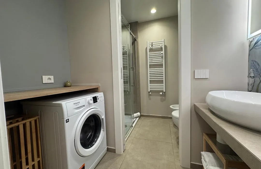 Lina Suites & Rooms-1