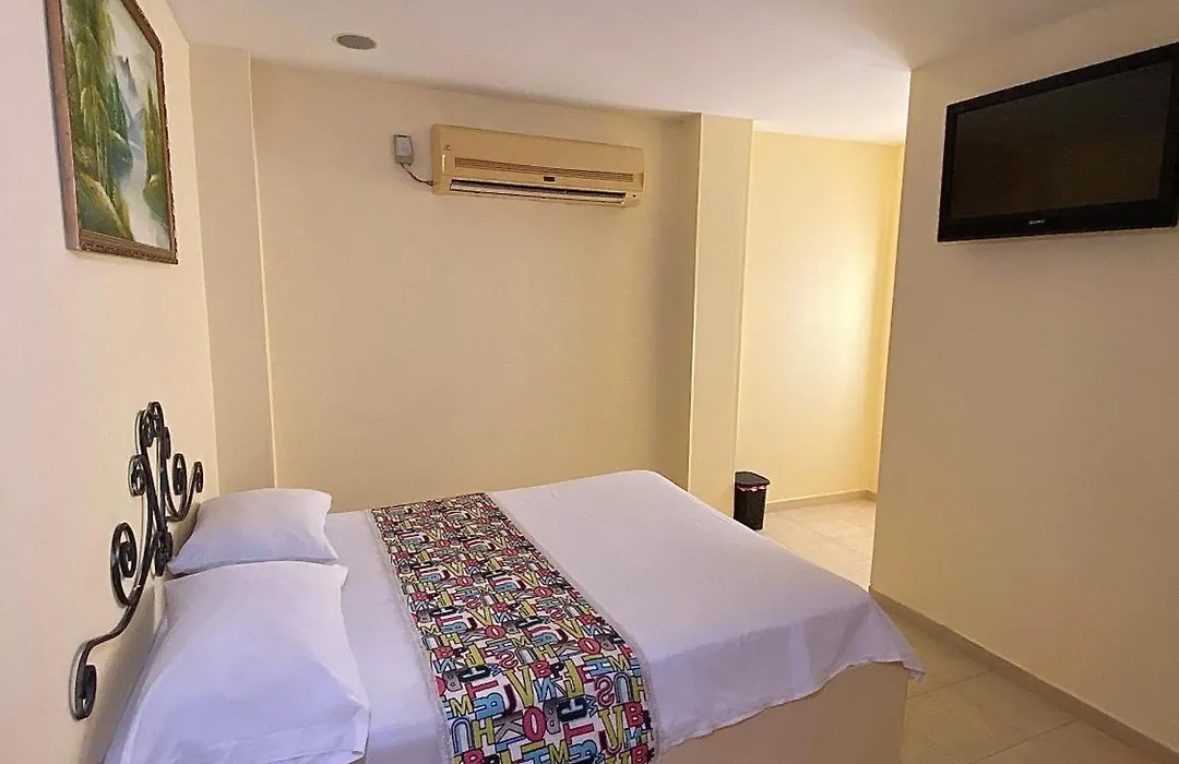 Hotel Terranova Sm-1