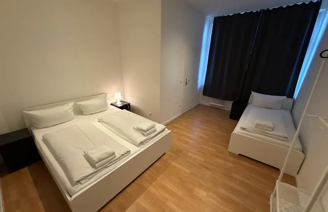 Potsdamer Inn-1