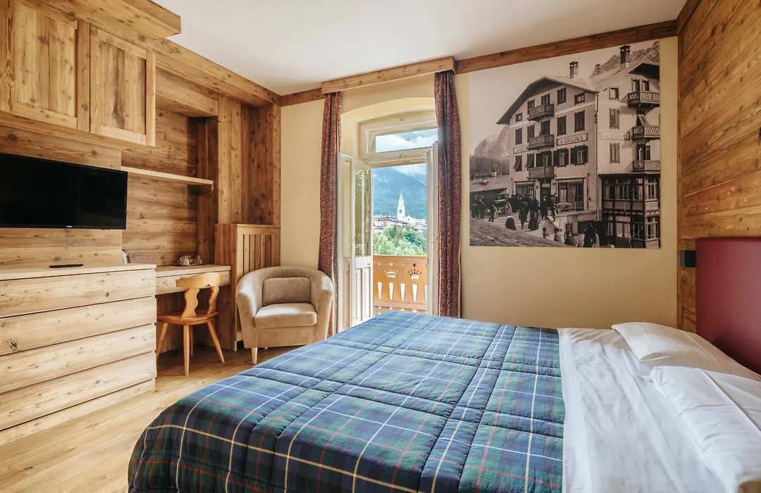 Hotel Corona-1