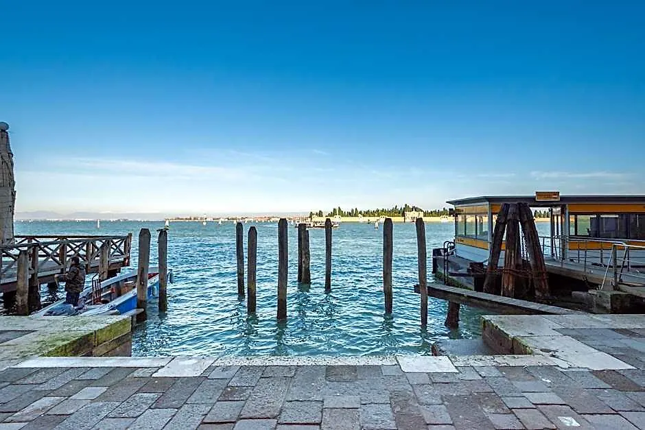 Hotel Vecellio Venice On The Lagoon-1
