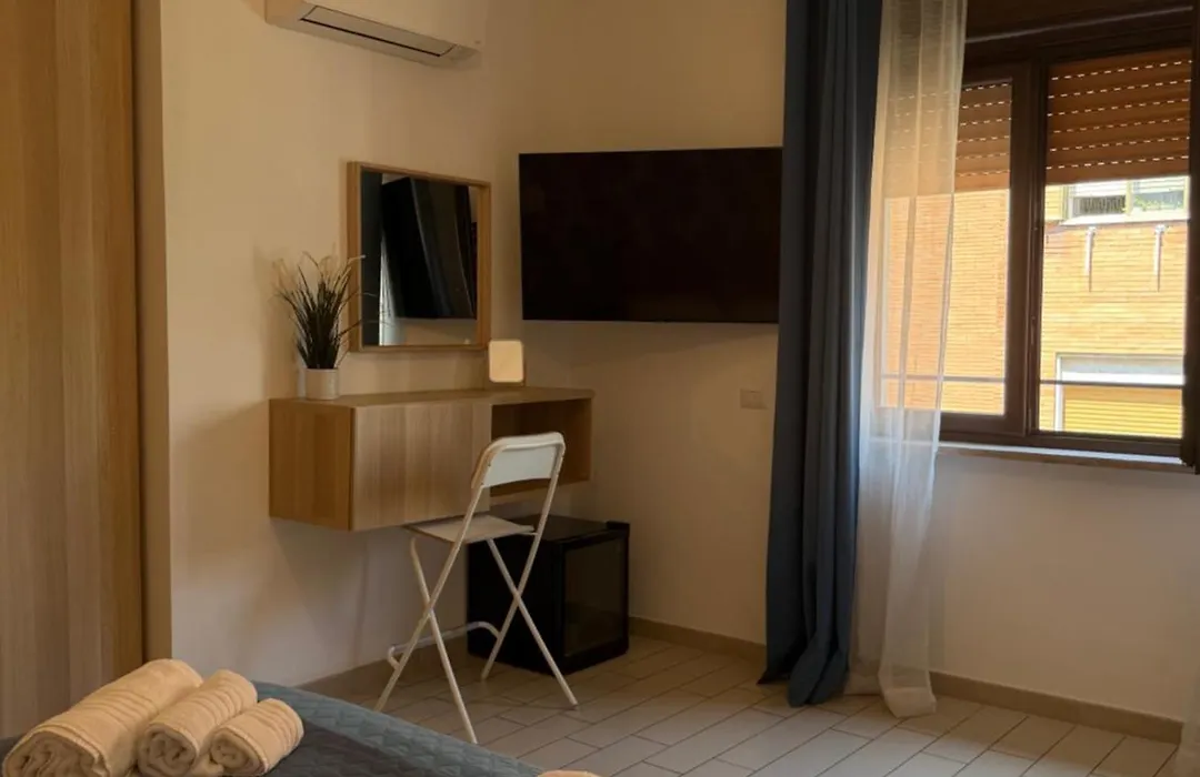 Walk Rooms-1
