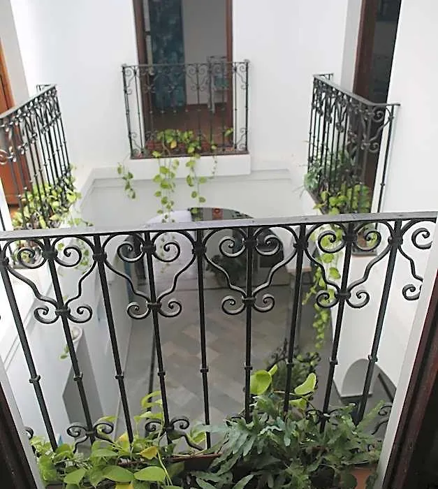 Wake Up In Tarifa Hostel & Restaurant Lounge-1