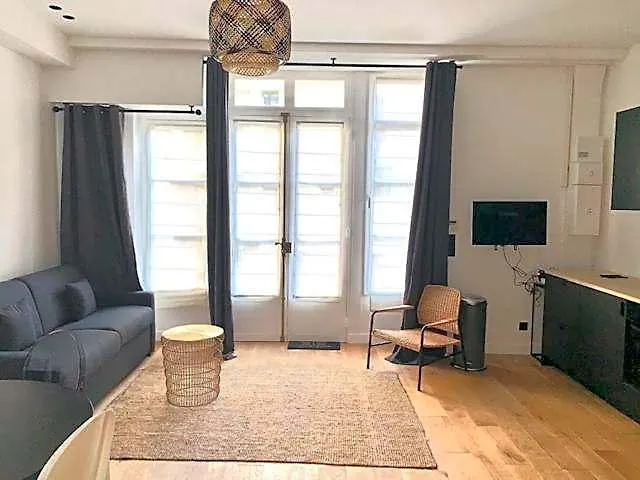 Luxe Parisien - Petit Varenne-1