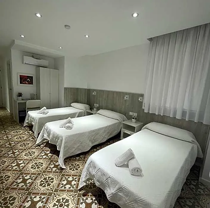 Hostal Nova Barcelona-1