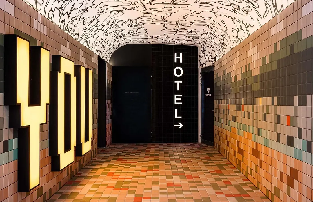 You Hotel Budapest - Handwritten Collection-1