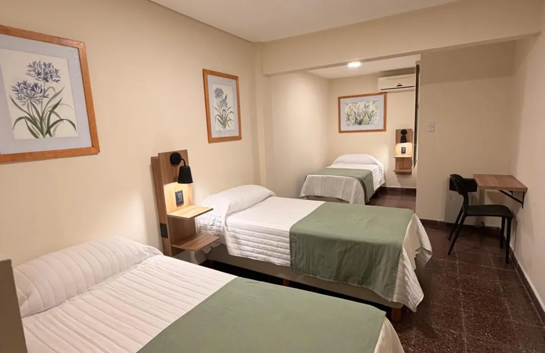 Hotel America-1