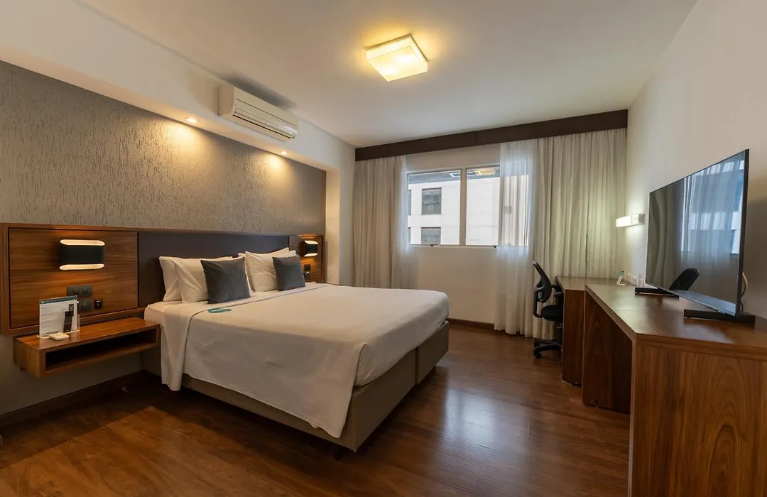 Hotel Deville Curitiba-1