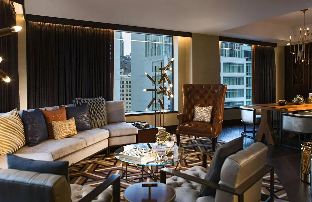 Renaissance Chicago Downtown Hotel-1