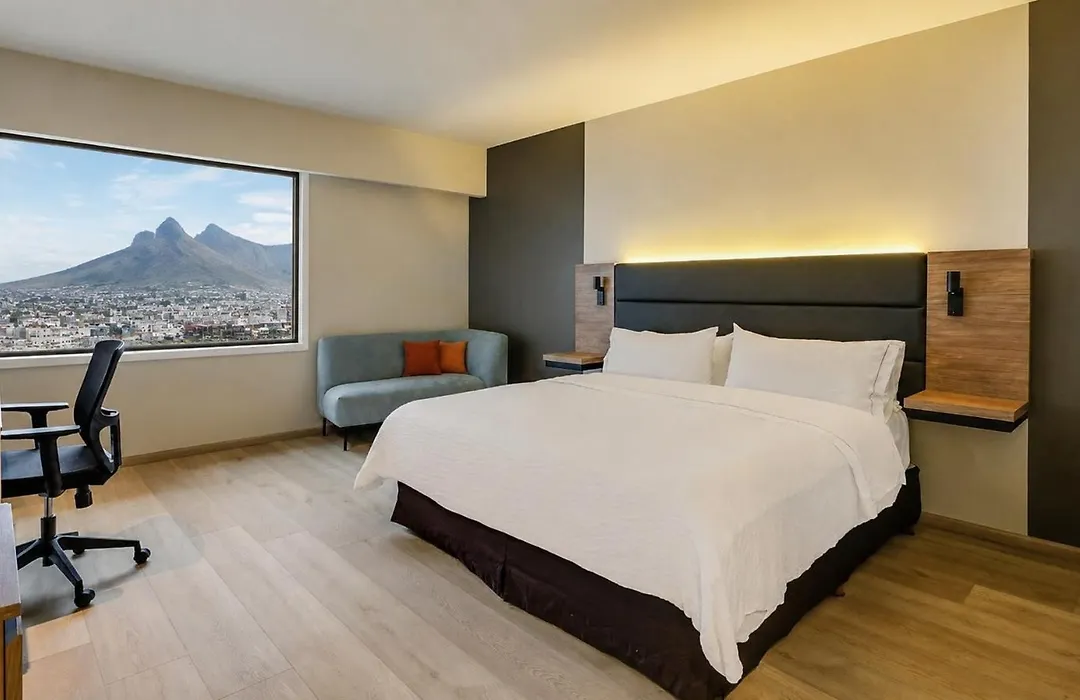 Fiesta Inn Monterrey Tecnologico-1