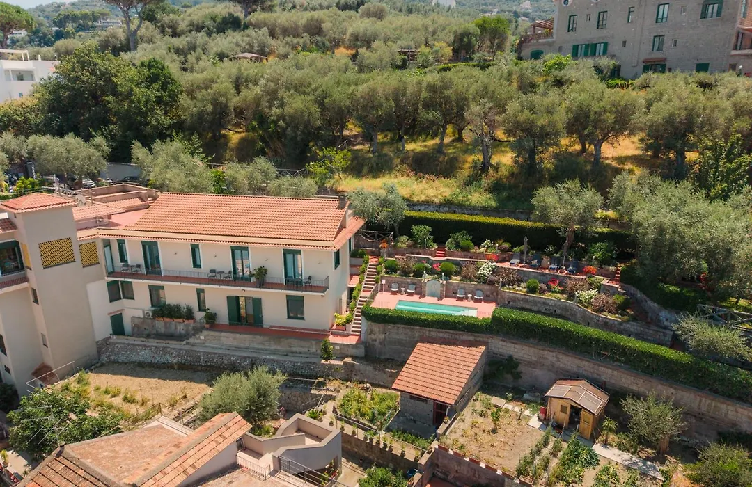 Sorrento & Else-1
