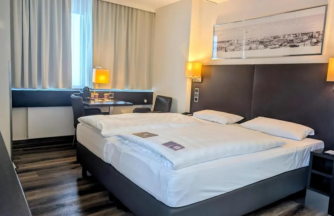 Park Inn By Radisson Berlin Alexanderplatz-1