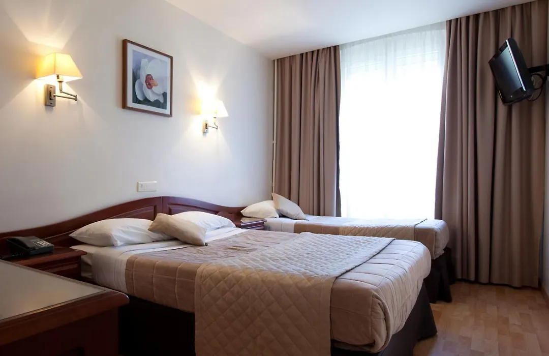 Hotel Cosmotel Marais Republique Paris-1