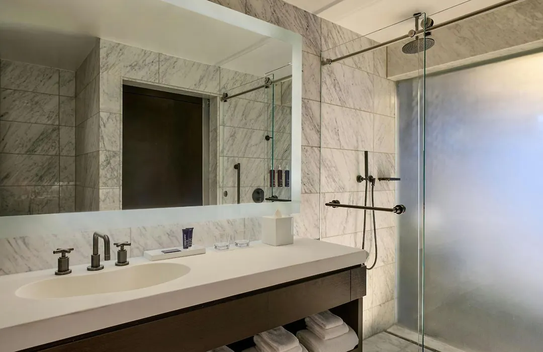 Renaissance New York Midtown Hotel-1