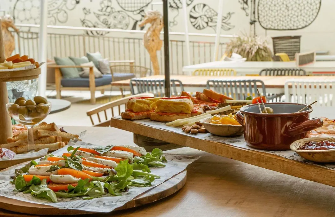 Ibis Styles Barcelona City Bogatell-1