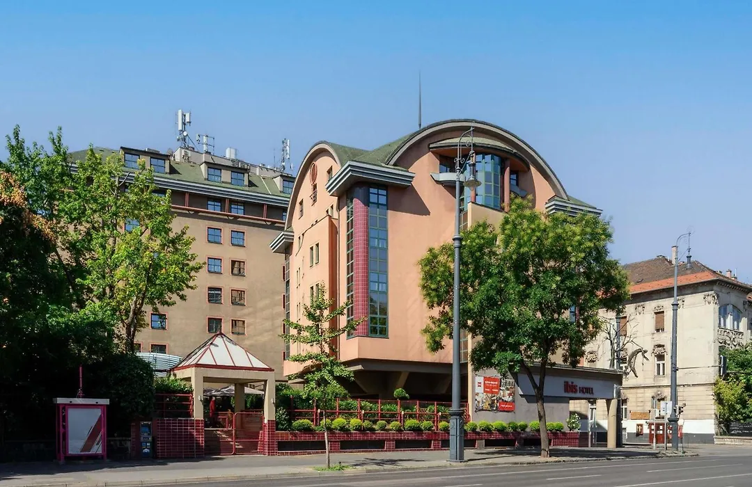 Ibis Styles Budapest Heroes Square-1