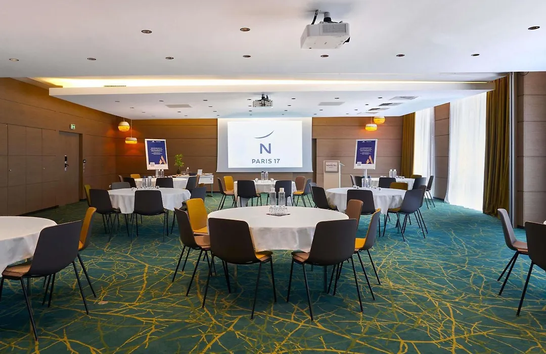 Novotel Paris 17-1