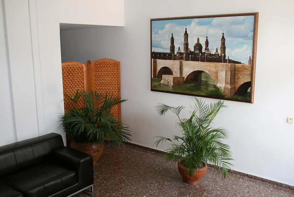 Hostal Puente de Piedra-1
