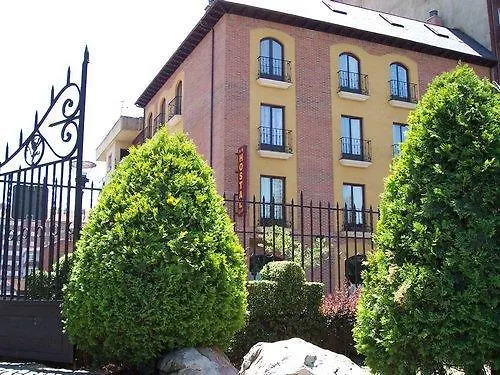 Hostal Quevedo-1