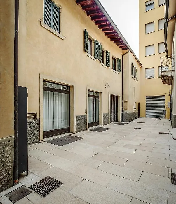 Arena Easy Suites Guesthouse-1