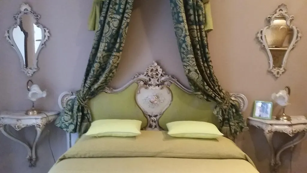 Le Stanze Di Ottaviano-1