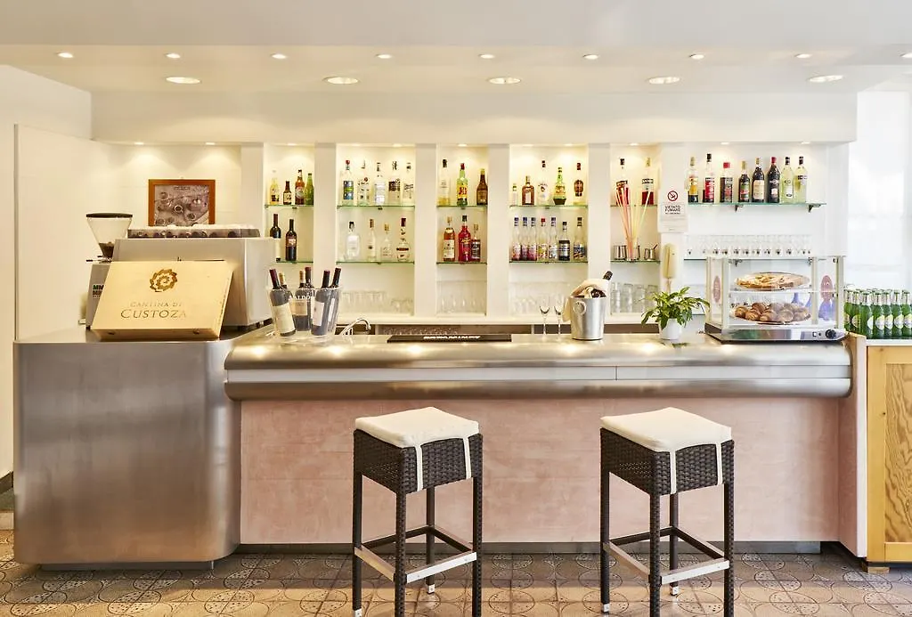 Hotel Selene-1