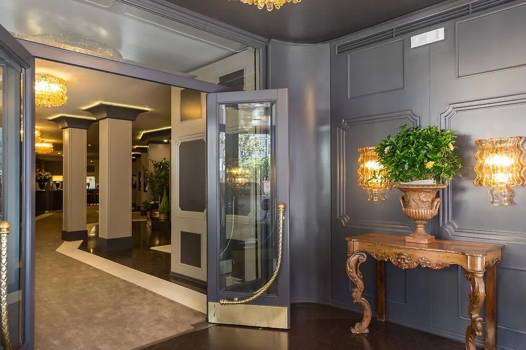 Hotel Beverly Hills-1
