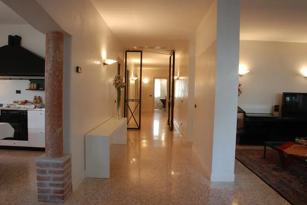 Locazione Turistica Gioia-1