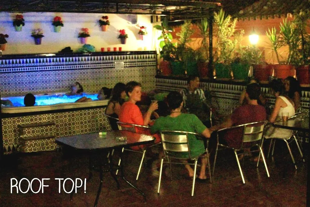 Hostel Triana Backpackers-1