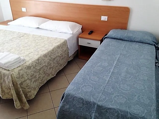 Hotel Madrid-1