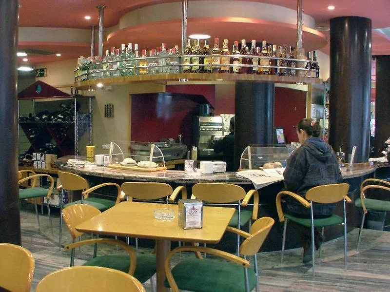 Hotel Leon-1