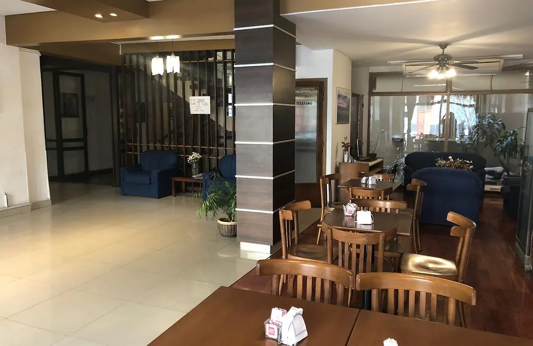 Dallas Hotel-1