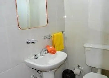 Hostal Portal La Linda-1