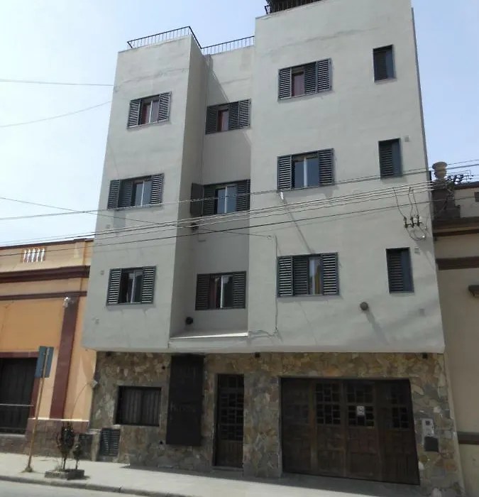 Patricias 381-1